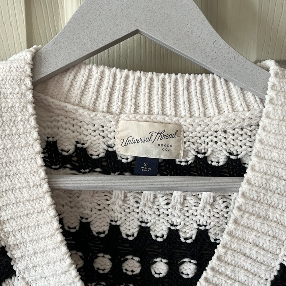 Universal Thread Open Weave Patterned Sweater - Picture 2 of 4